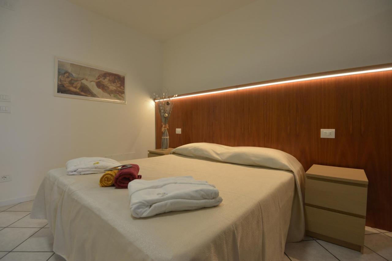 Antiche Mura Casa Vacanze Puegnago del Garda Exterior photo