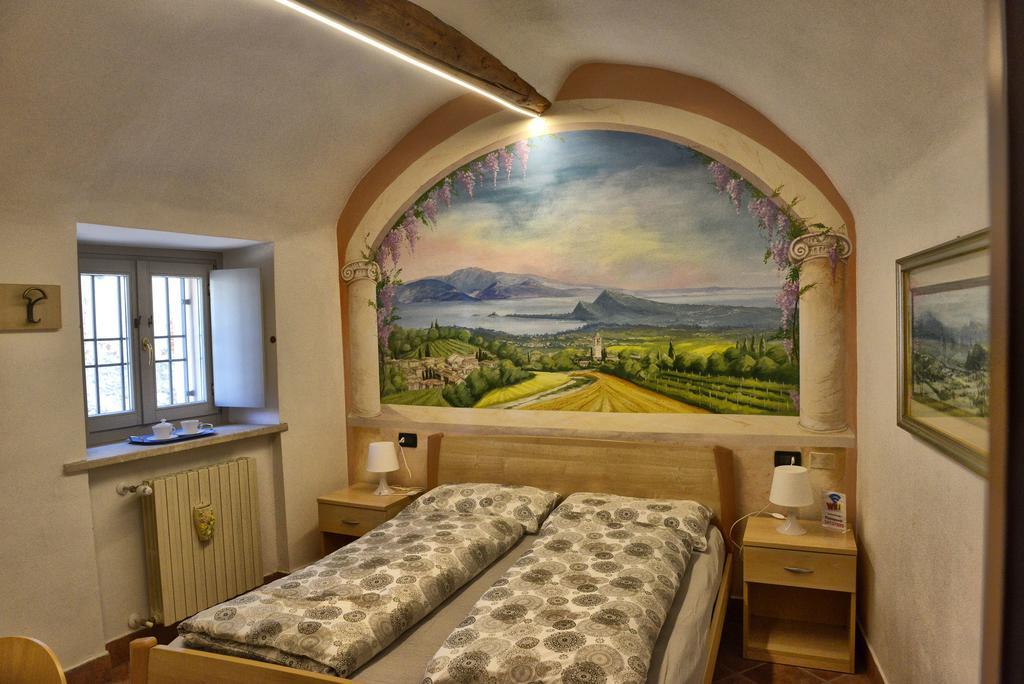 Antiche Mura Casa Vacanze Puegnago del Garda Exterior photo