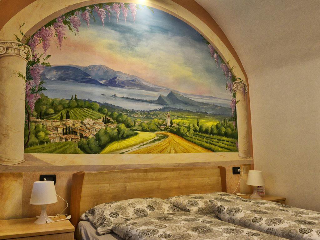 Antiche Mura Casa Vacanze Puegnago del Garda Exterior photo